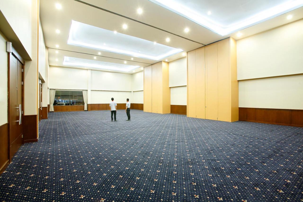 Amaris Hotel Muara Bungo - Jambi Extérieur photo